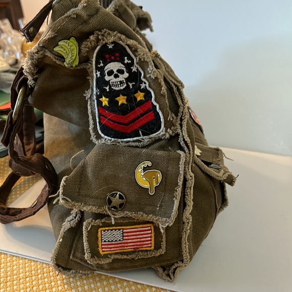 Army style satchel type. Label is Fashionexpress. - Picture 2 of 6